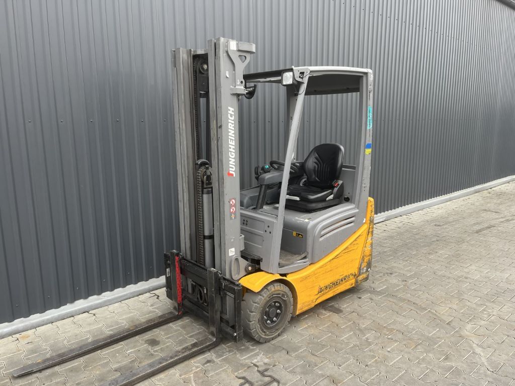 Jungheinrich EFG213 Electric 3-wheel forklift www.superlift-forklift.com