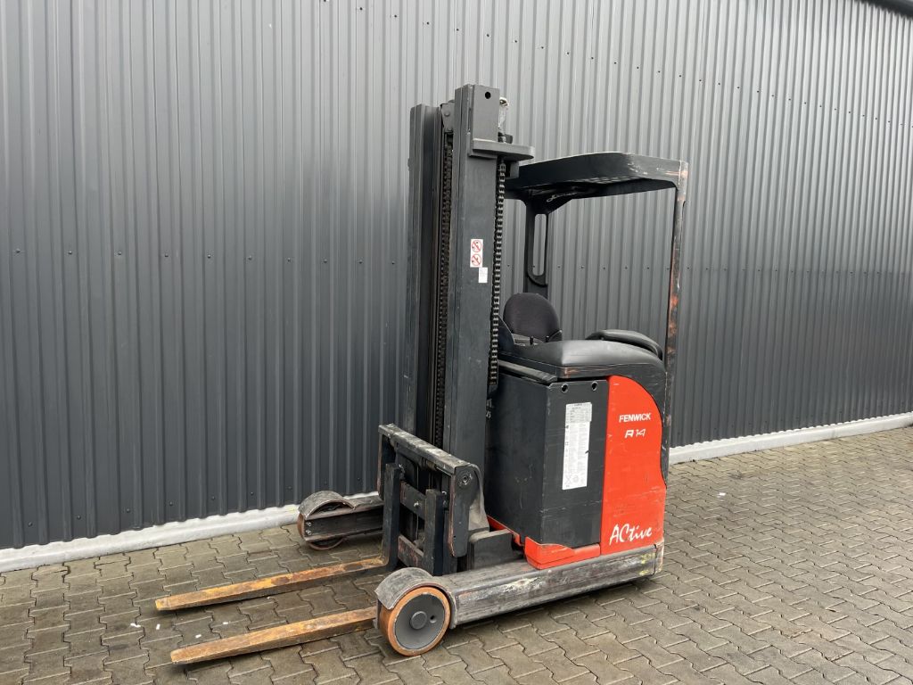 Linde R14S Reach Truck www.superlift-forklift.com