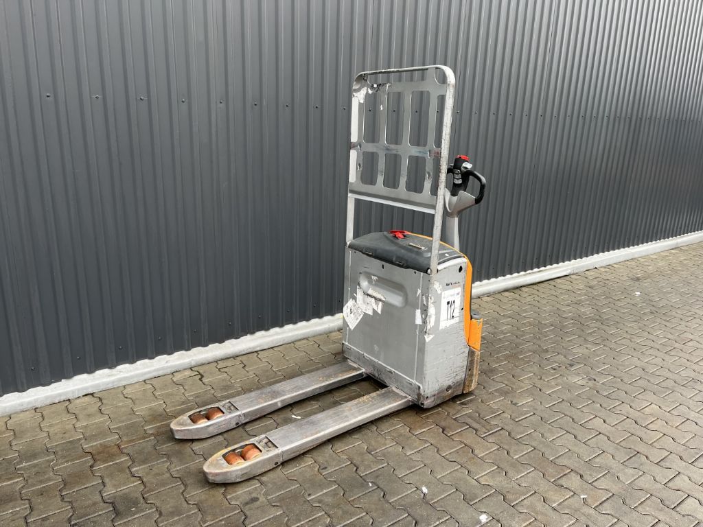 Still EXU16 Electric Pallet Truck www.superlift-forklift.com
