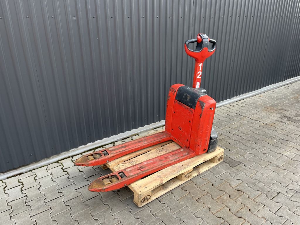 Linde MT15 Electric Pallet Truck www.superlift-forklift.com