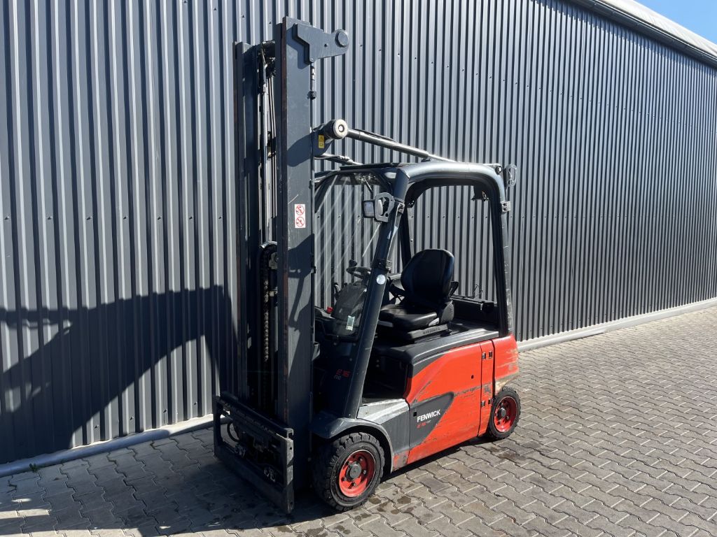 Linde E16P-02 Electric 4-wheel forklift www.superlift-forklift.com