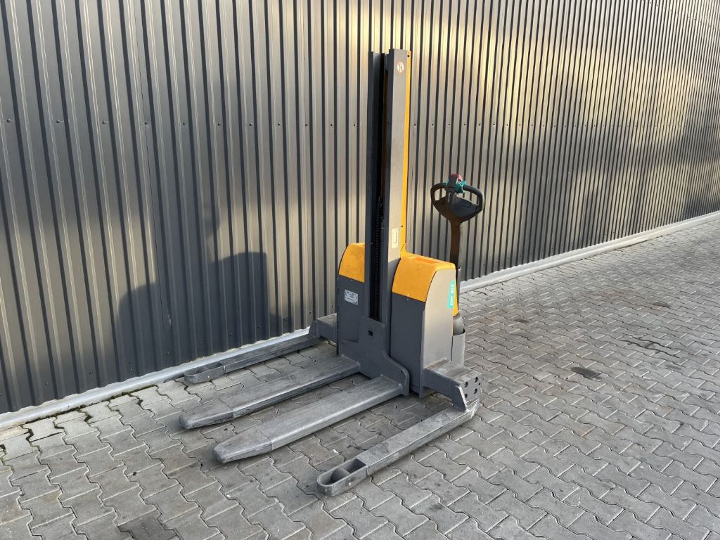 Jungheinrich EMCB10 Sztaplarki (z masztem)  www.superlift-forklift.com