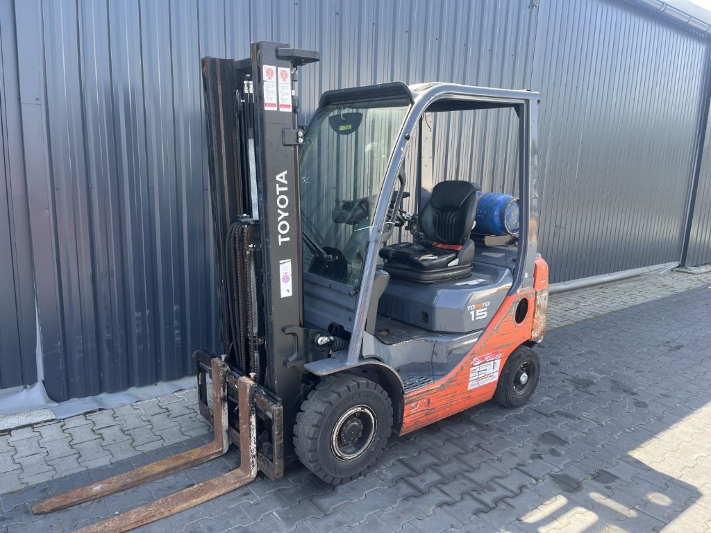 Toyota 8FGF15 LPG Forklifts www.superlift-forklift.com