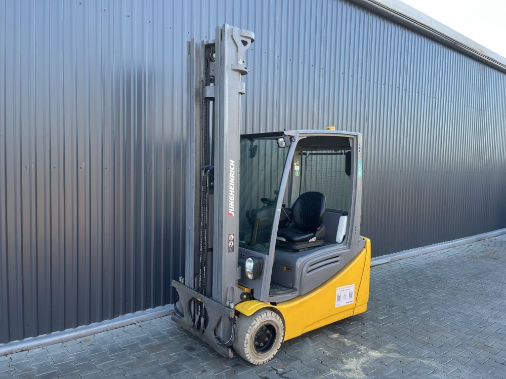 Jungheinrich EFG220 Elektryczny 3-kolowy www.superlift-forklift.com