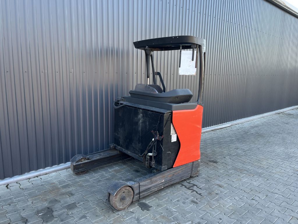 Linde R14HD-01 Wzek z wysuwanym  masztem www.superlift-forklift.com