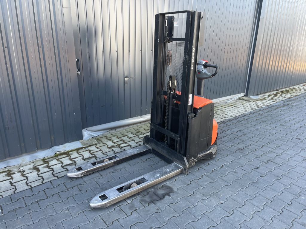 BT SL12923SP Pedestrian Stacker www.superlift-forklift.com