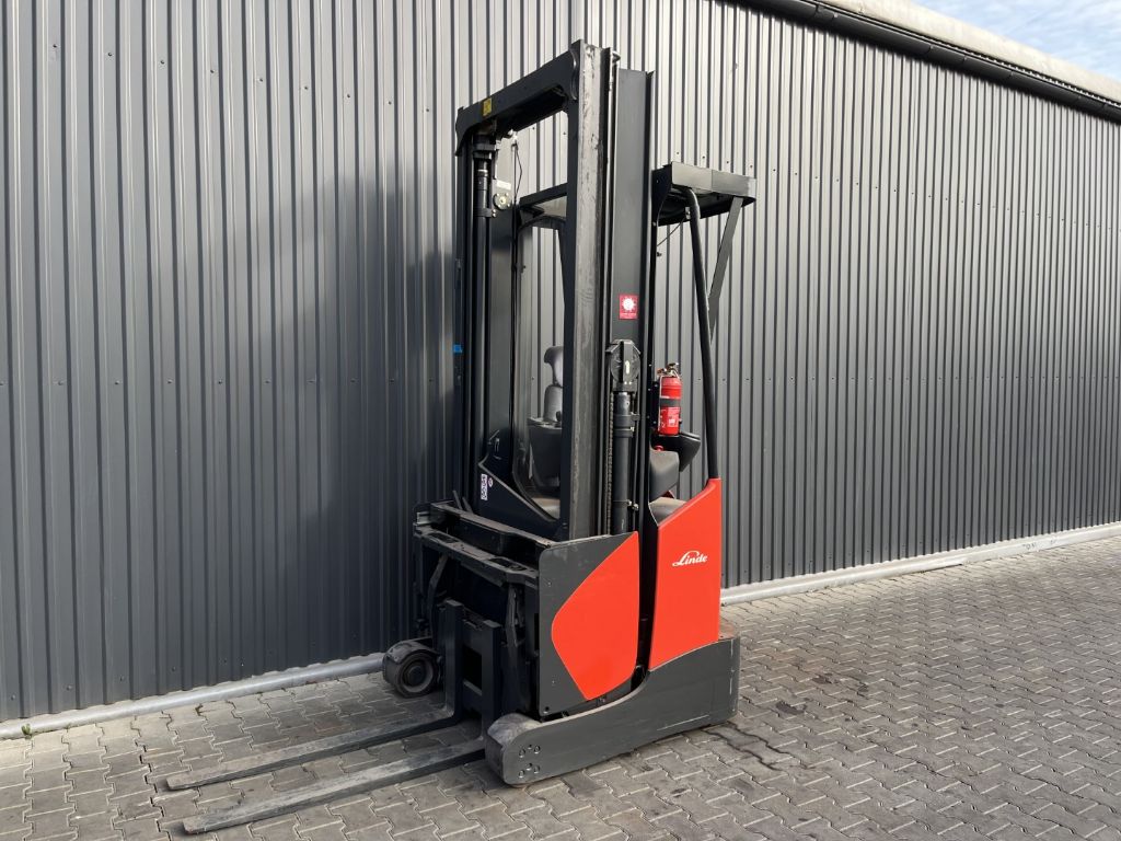 Linde R16X-03 Reach Truck www.superlift-forklift.com