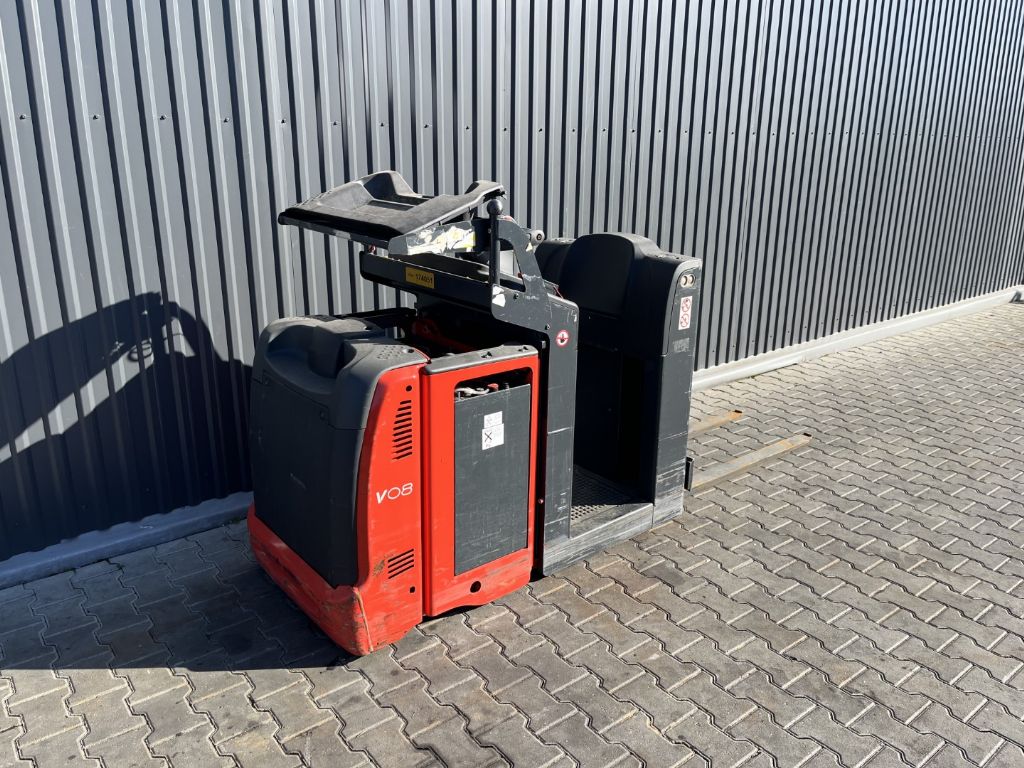 Linde V08 Low Level Order Picker www.superlift-forklift.com
