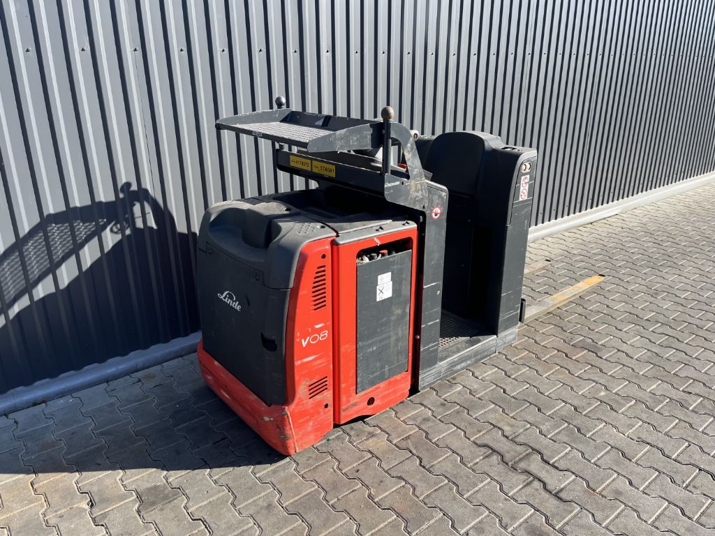 Linde V08 Low Level Order Picker www.superlift-forklift.com