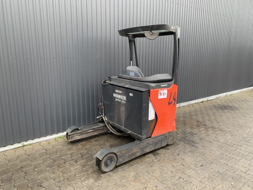 Linde R14-01 Reach Truck www.superlift-forklift.com