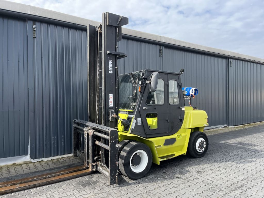 Clark SF70L LPG Forklifts www.superlift-forklift.com
