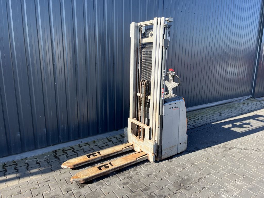 Still EXV14 Pedestrian Stacker www.superlift-forklift.com