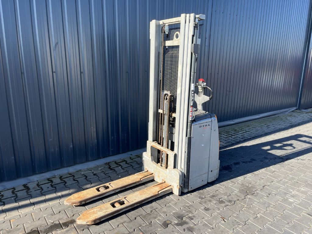 Still EXV14 Pedestrian Stacker www.superlift-forklift.com