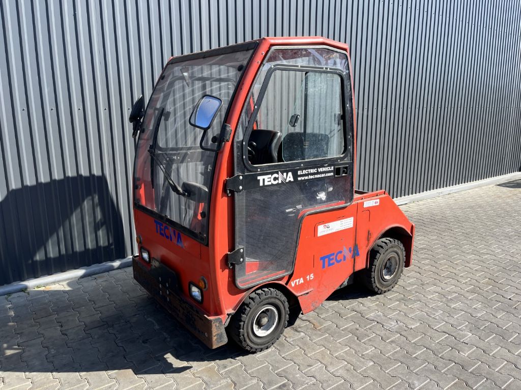 Tecna VTA15 Tow Tractor www.superlift-forklift.com