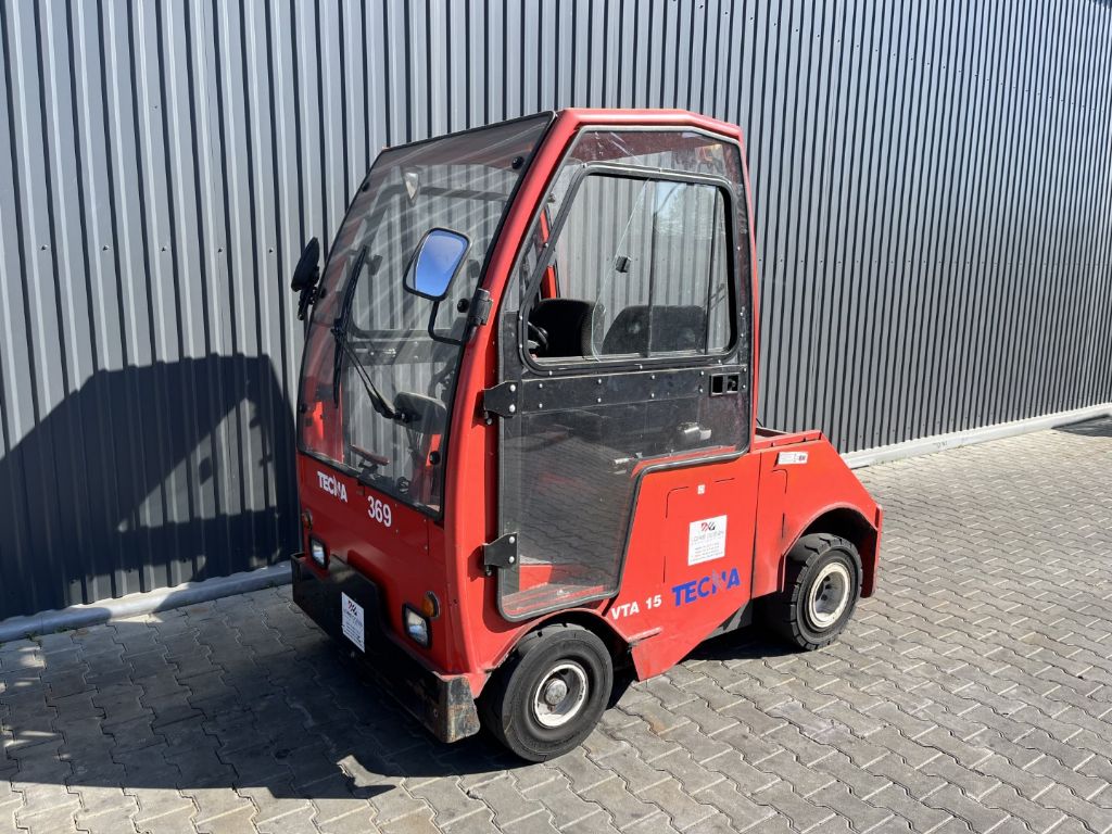 Tecna VTA15 Tow Tractor www.superlift-forklift.com