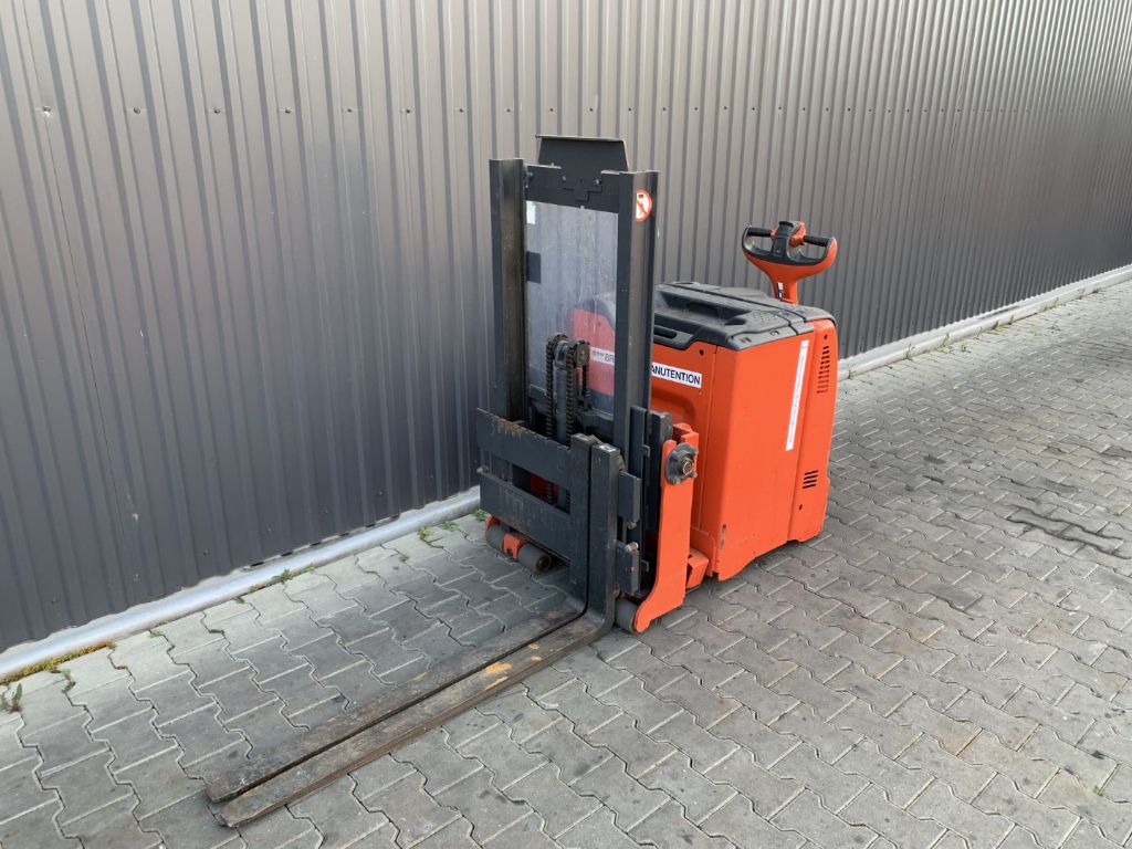 Linde L06AC High Lift stacker www.superlift-forklift.com