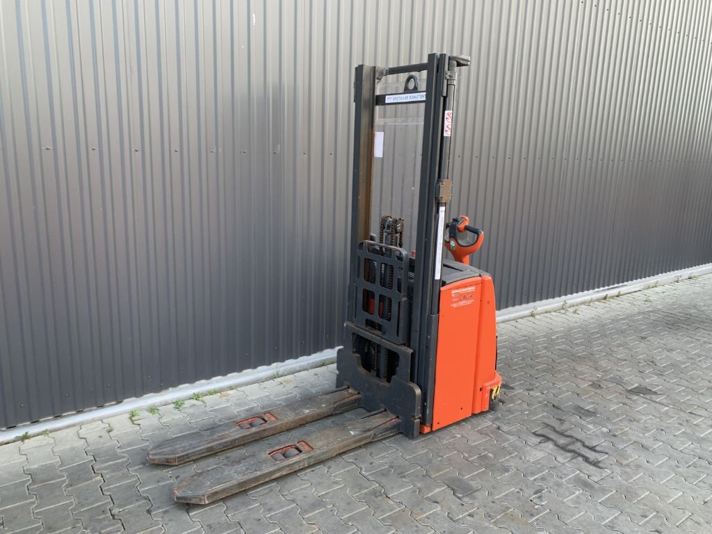 Linde L14 High Lift stacker www.superlift-forklift.com
