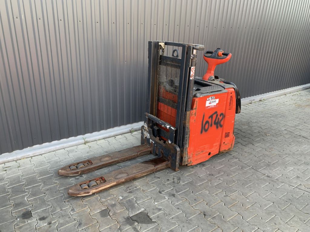 Linde D12AP High Lift stacker www.superlift-forklift.com