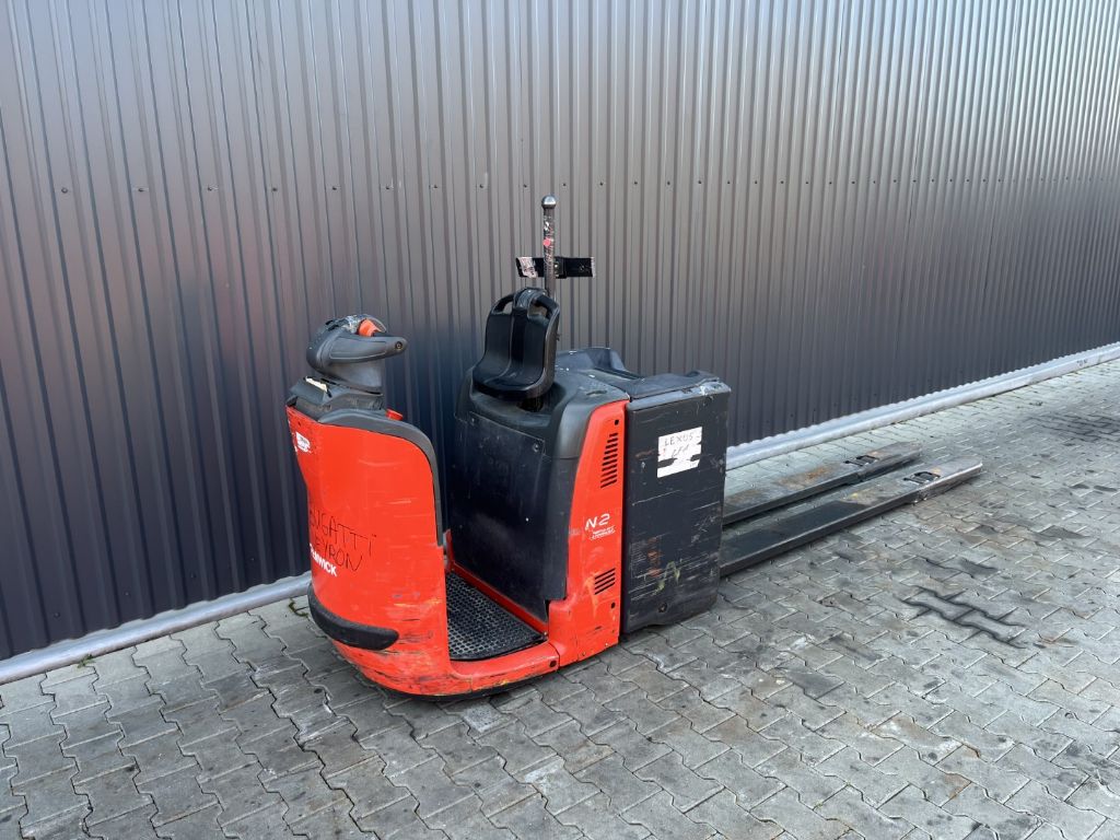 Linde N20 Low Level Order Picker www.superlift-forklift.com