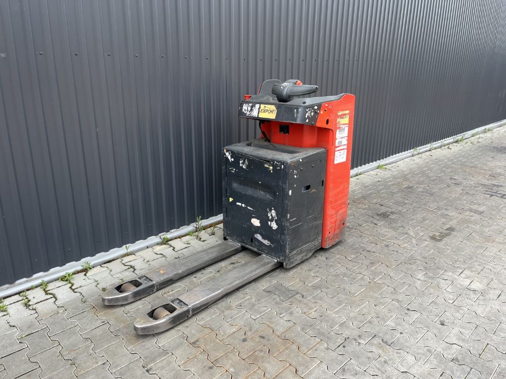 Linde T20SF Electric Pallet Truck www.superlift-forklift.com