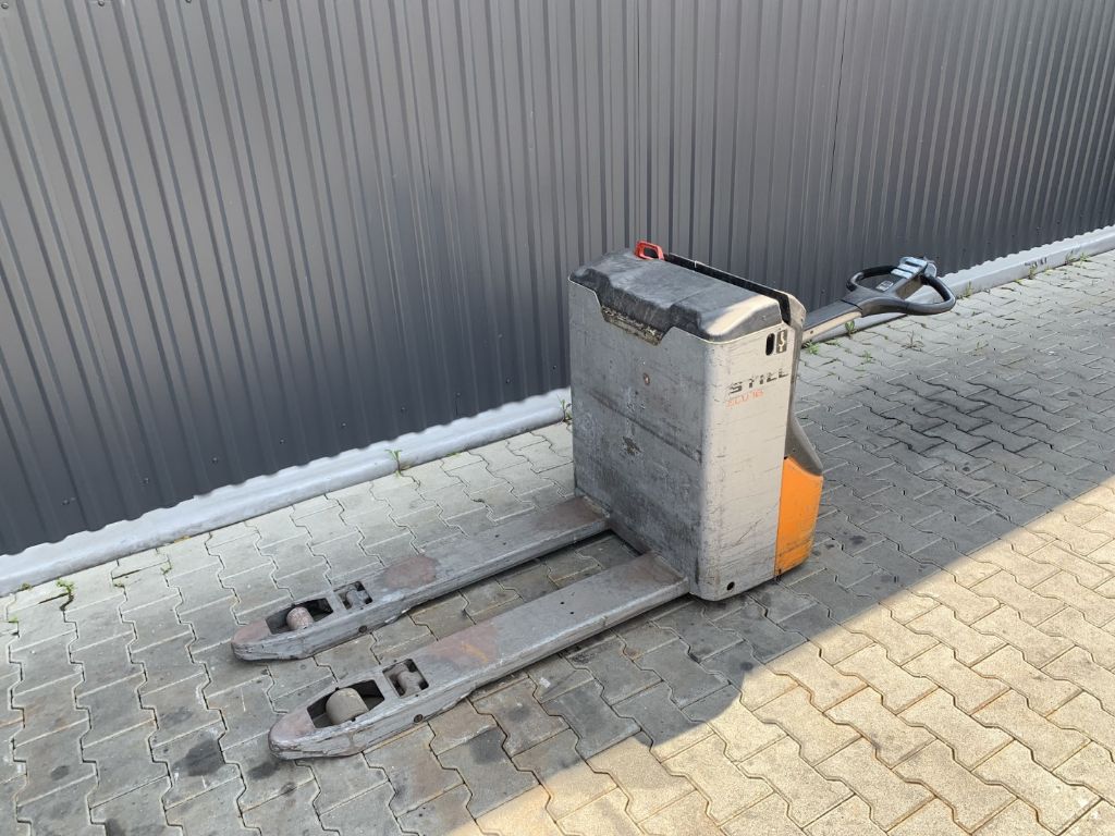 Still ECU16 Electric Pallet Truck www.superlift-forklift.com