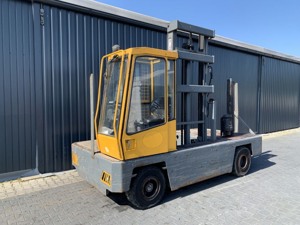 Baumann HX40/12/45 Sideloader www.superlift-forklift.com