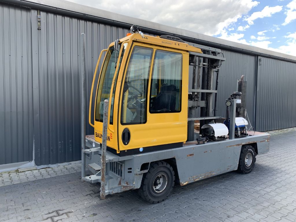 Baumann HX40/12/57TR Sideloader www.superlift-forklift.com