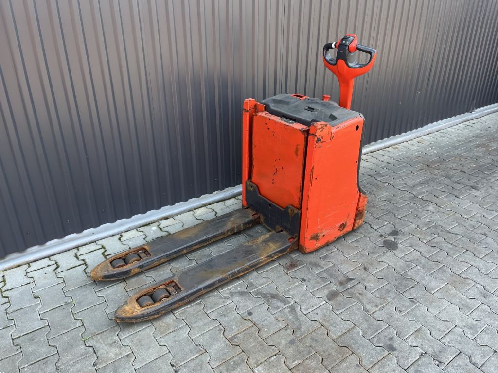 Linde T16L Electric Pallet Truck www.superlift-forklift.com