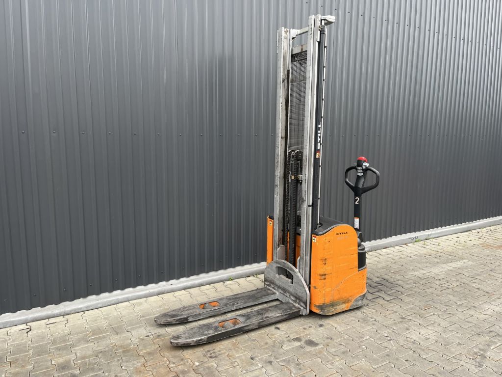 Still EGV14 Pedestrian Stacker www.superlift-forklift.com