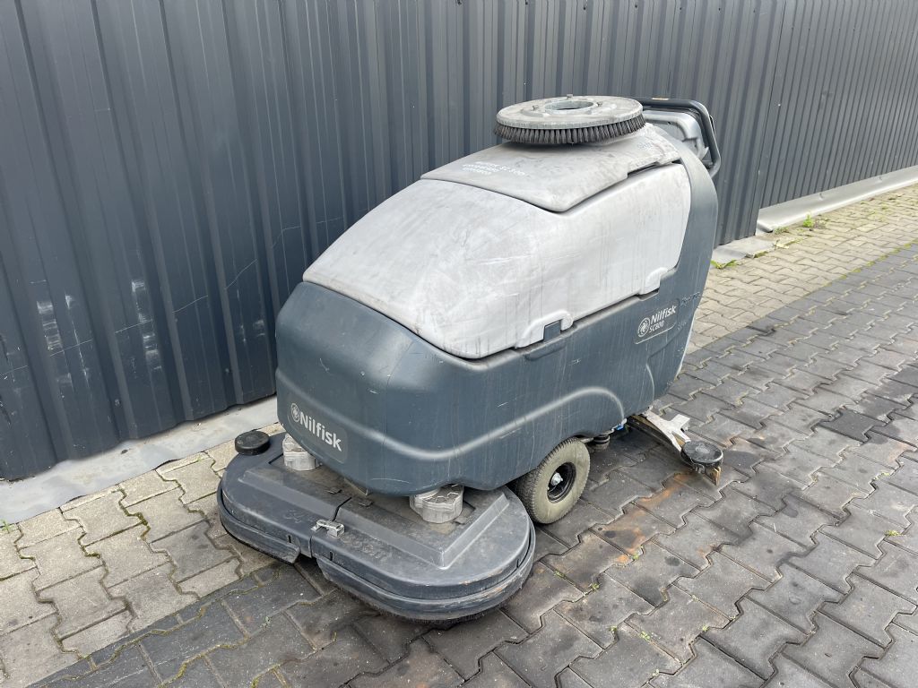 Nilfisk SC600 Nassschrubautomaten www.superlift-forklift.com