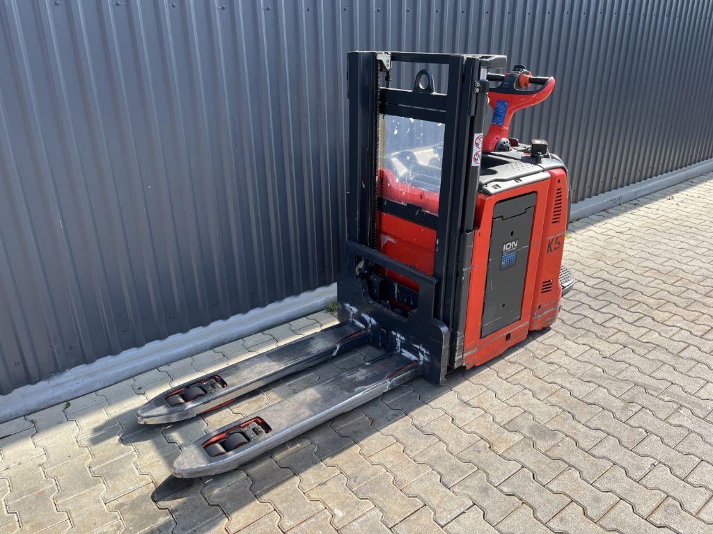 Linde D12HPAP Fahrerstandstapler www.superlift-forklift.com