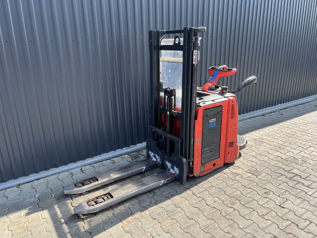 Linde D12HPAP Fahrerstandstapler www.superlift-forklift.com