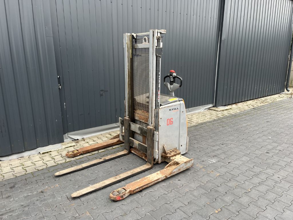 Still EXP14 Pedestrian Stacker www.superlift-forklift.com