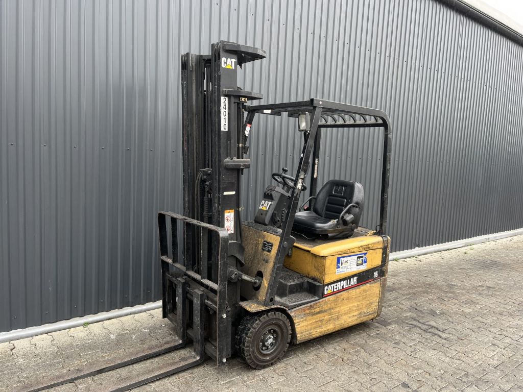 Caterpillar EP16KT Electric 3-wheel forklift www.superlift-forklift.com