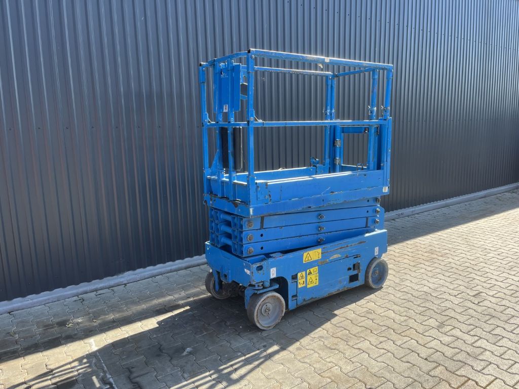 Genie GS-1932 Scherenarbeitsbhne www.superlift-forklift.com