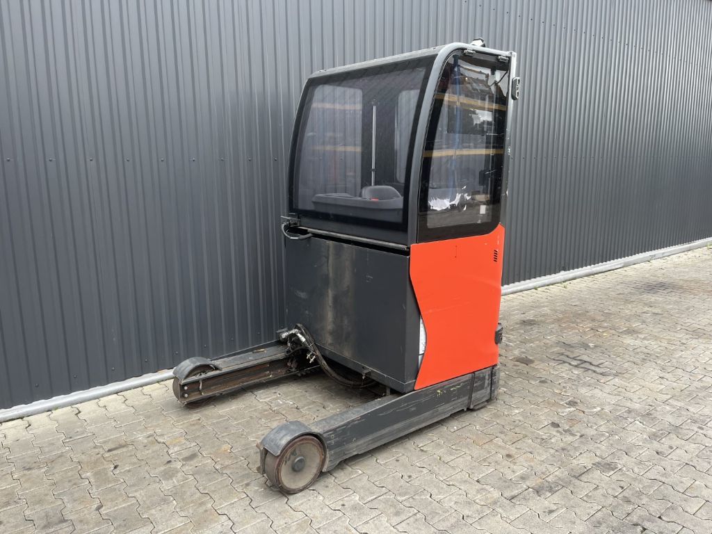 Linde R14-01 Schubmaststapler www.superlift-forklift.com