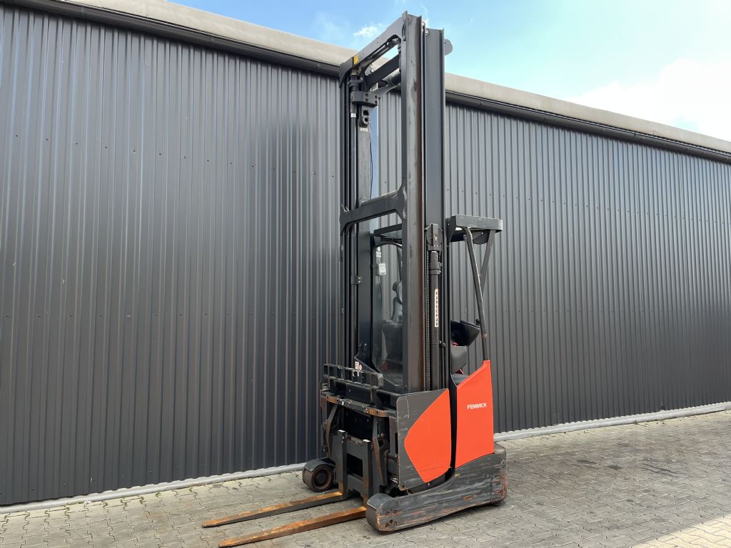 Linde R14X Schubmaststapler www.superlift-forklift.com