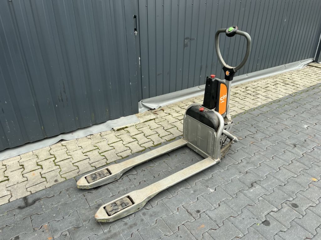 Still Citione Electric Pallet Truck www.superlift-forklift.com