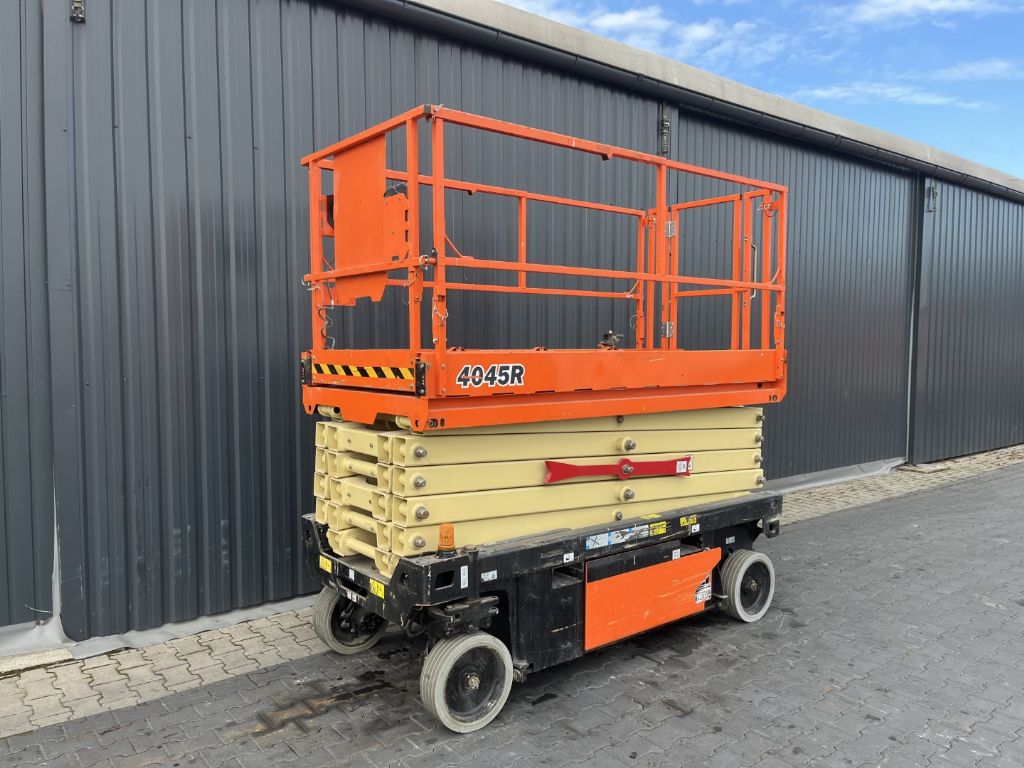 JLG 4045R Scherenarbeitsbhne www.superlift-forklift.com