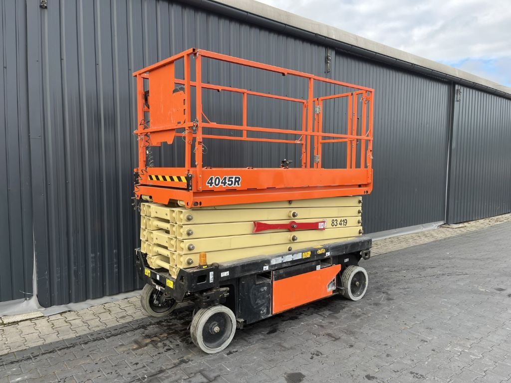 JLG 4045R Scherenarbeitsbhne www.superlift-forklift.com