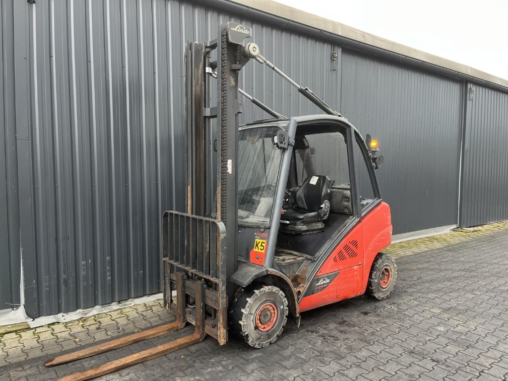 Linde H25D-02 Dieselstapler www.superlift-forklift.com