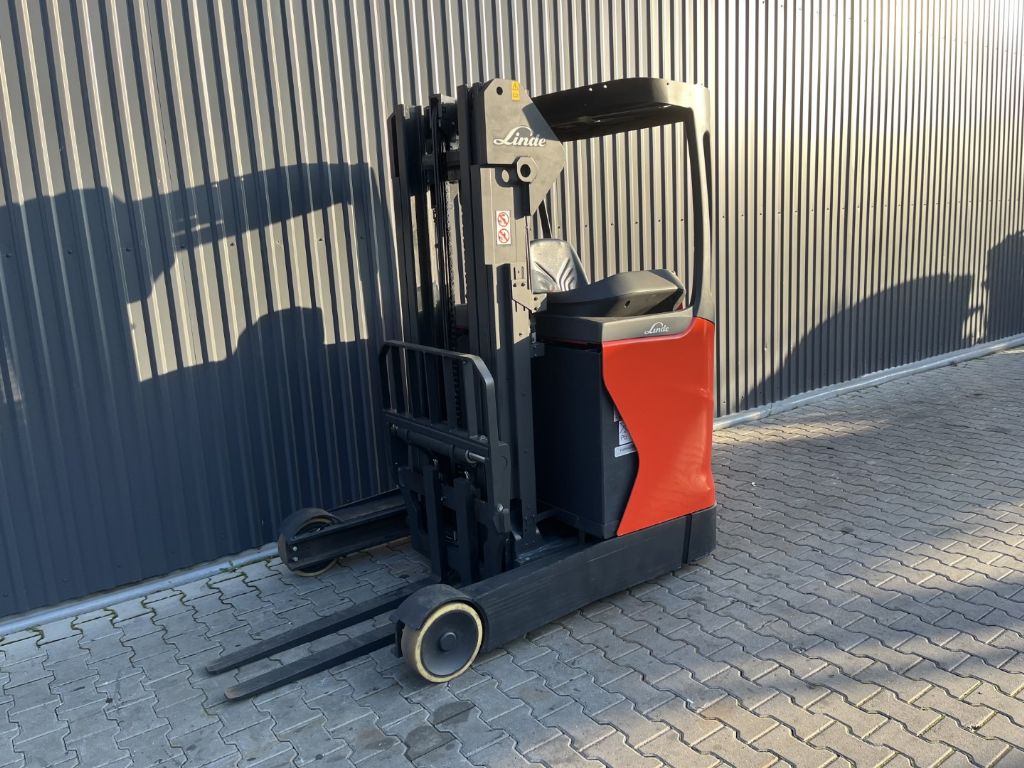 Linde R14-01 Schubmaststapler www.superlift-forklift.com