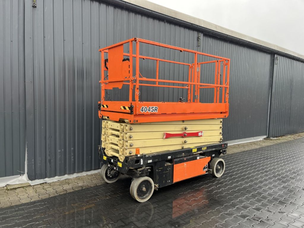 JLG 4045R Scherenarbeitsbhne www.superlift-forklift.com