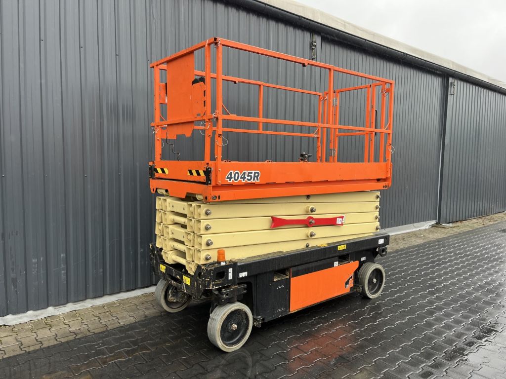 JLG 4045R Scherenarbeitsbhne www.superlift-forklift.com
