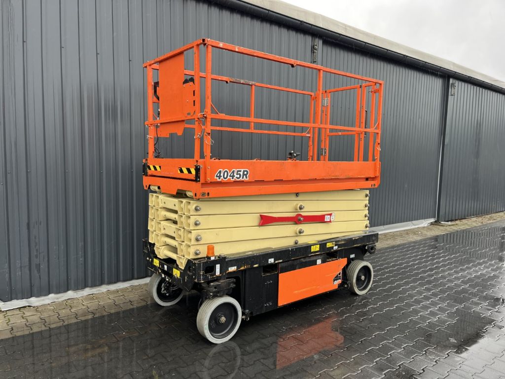 JLG 4045R Scherenarbeitsbhne www.superlift-forklift.com