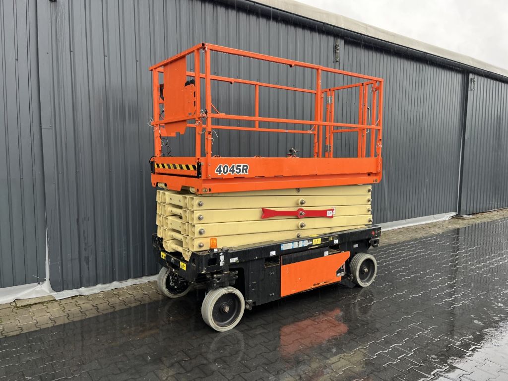 JLG 4045R Scherenarbeitsbhne www.superlift-forklift.com