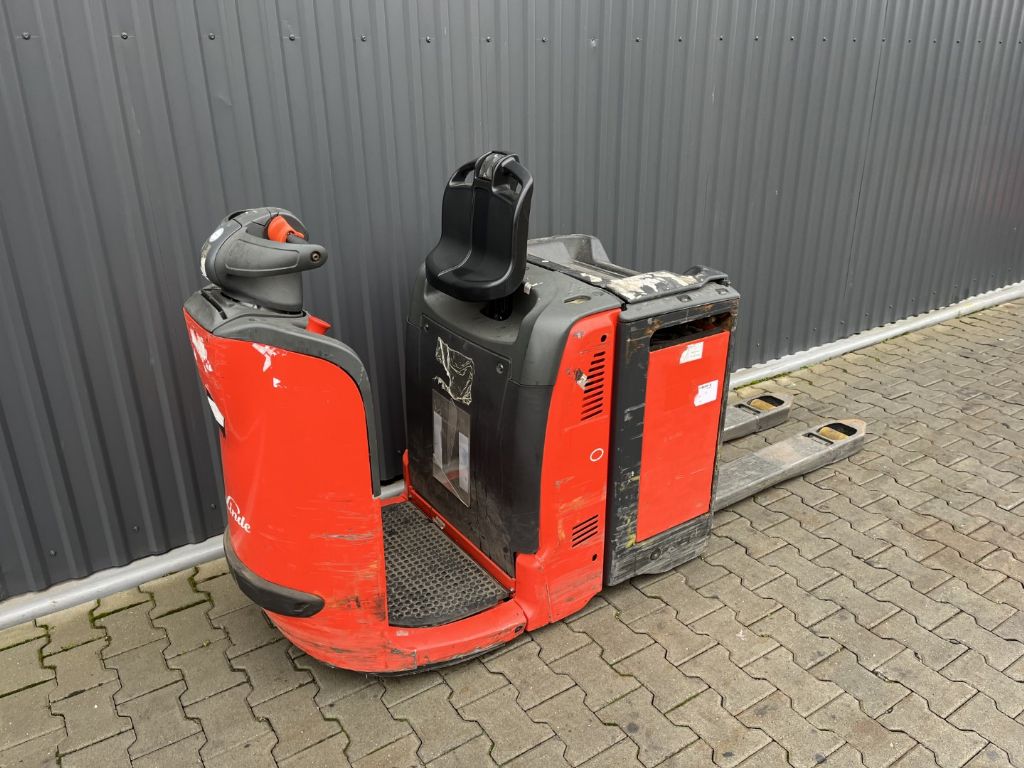 Linde N20 Low Level Order Picker www.superlift-forklift.com