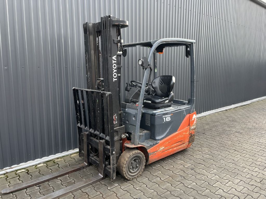 Toyota 8FBE16T Electric 3-wheel forklift www.superlift-forklift.com