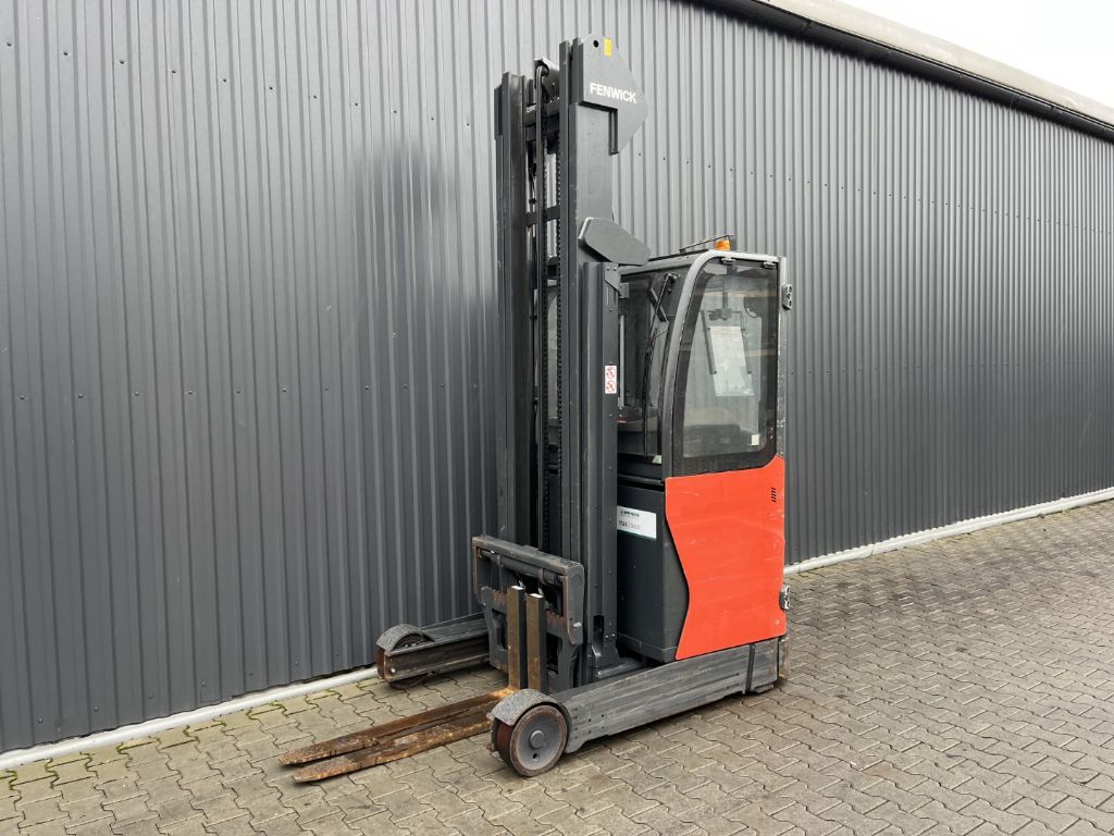 Linde R14-01 Schubmaststapler www.superlift-forklift.com