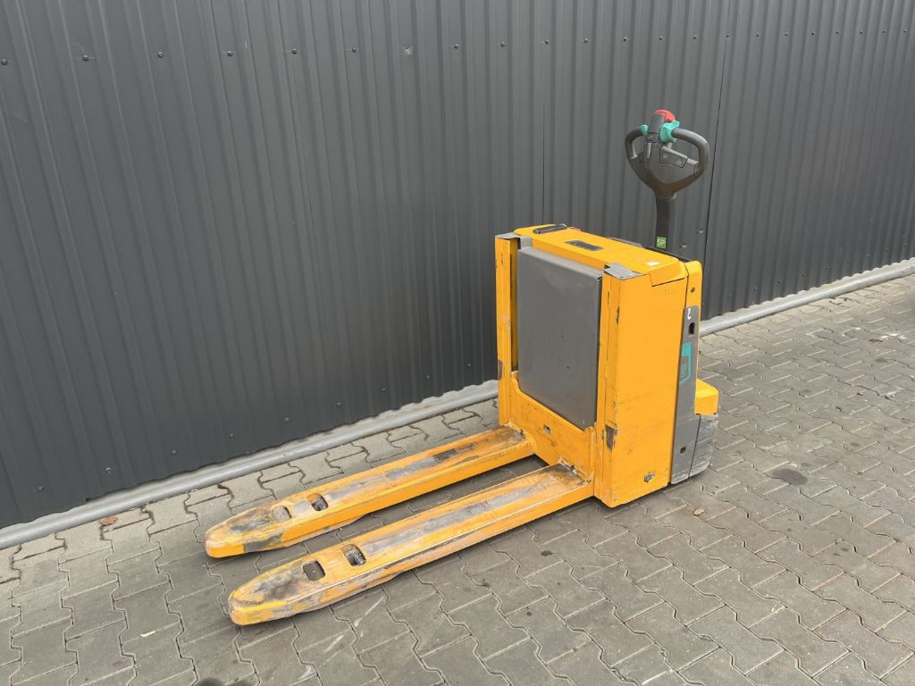 Jungheinrich EJEC20 Niederhubwagen www.superlift-forklift.com